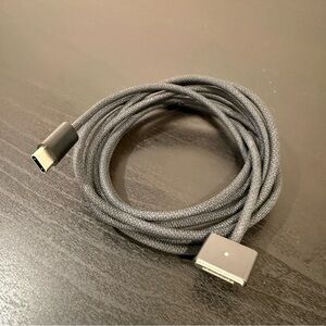 Apple USB-C to MagSafe 3 Cable 2M Space Black